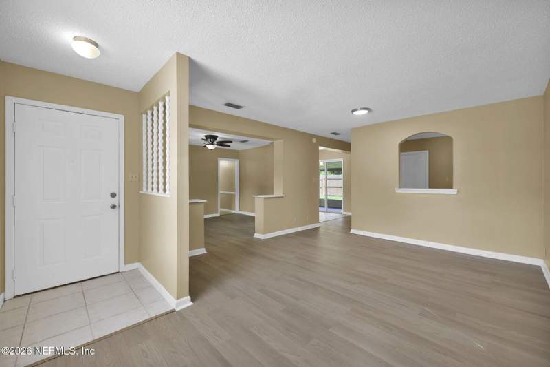 3 bedroom Single Family Residence at 6611 Starling Avenue, Greenfield Manor, Jacksonville — photo 3