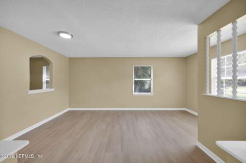 6611 Starling Avenue, Jacksonville FL - photo 13 of 37