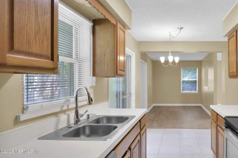 6611 Starling Avenue, Jacksonville FL - photo 23 of 37