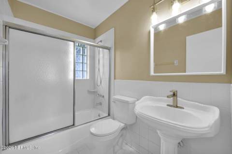 6611 Starling Avenue, Jacksonville FL - photo 6 of 37