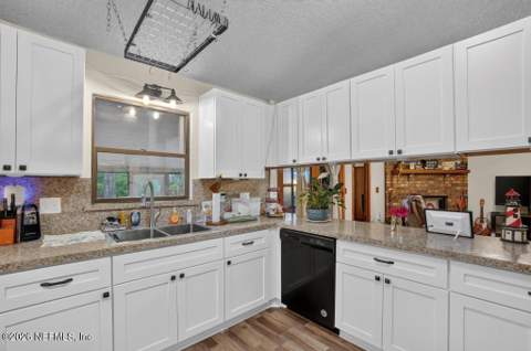 516 Rockwood Court, Orange Park FL - photo 18 of 48