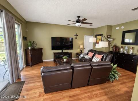 618 Wakeview Drive, Orange Park FL - photo 6 of 16