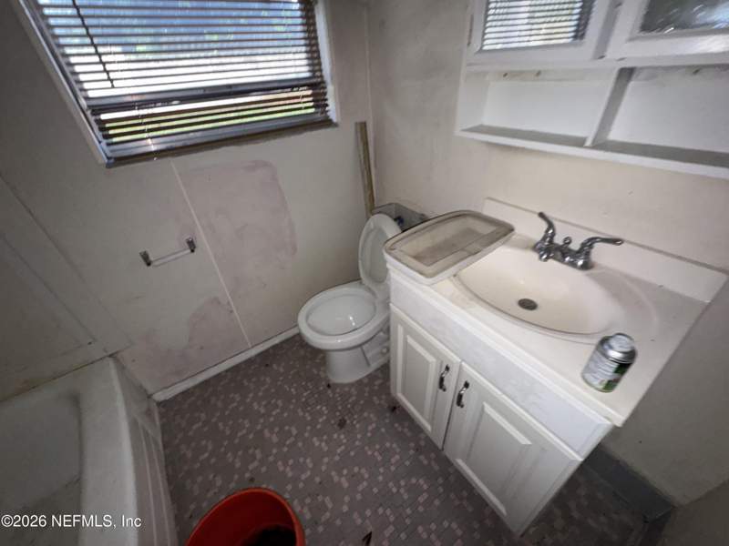 4 bedroom Single Family Residence at 8045 Delaroche Drive, Normandy Village, Jacksonville — photo 5