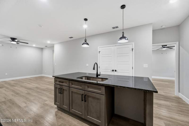 4 bedroom Single Family Residence at 3242 Dillon Street, Highway, Jacksonville — photo 5