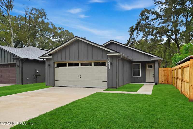 4 bedroom Single Family Residence at 3242 Dillon Street, Highway, Jacksonville — photo 1