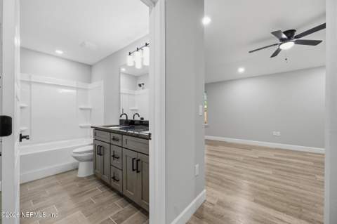 3242 Dillon Street, Jacksonville FL - photo 12 of 21