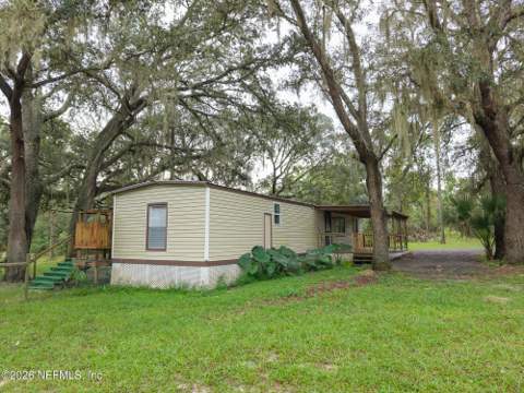 203 Pond Circle, Interlachen FL - photo 13 of 41