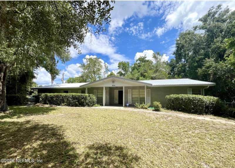 3 bedroom Single Family Residence at 1800 Laurel Street, Palatka, Palatka — photo 1