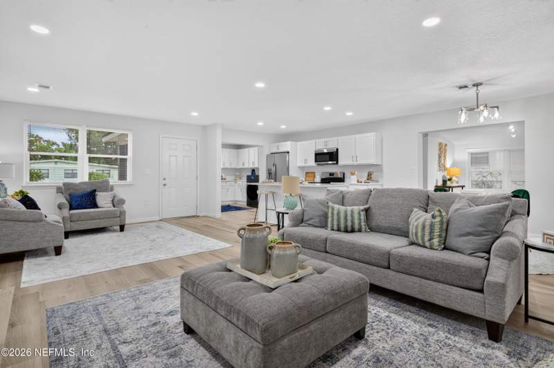 4 bedroom Single Family Residence at 6851 Biddy Lane, Cedar Hill Estates, Jacksonville — photo 3
