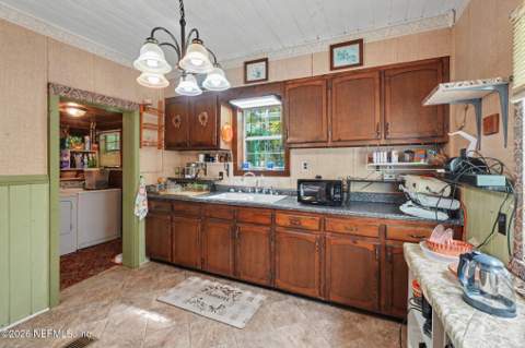 109 E Washington, Interlachen FL - photo 15 of 28