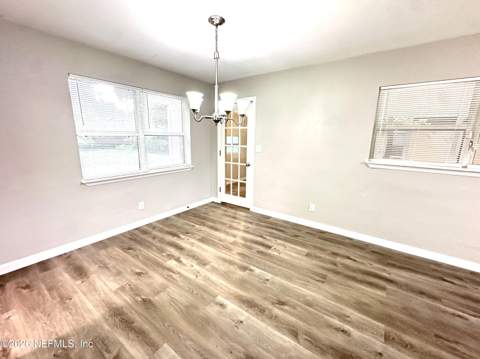 1048 Underhill Drive, Jacksonville FL - photo 12 of 44