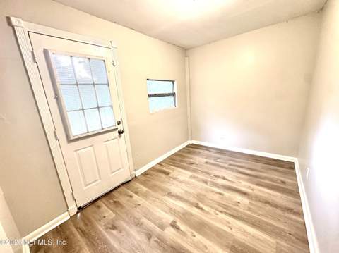 1048 Underhill Drive, Jacksonville FL - photo 17 of 44