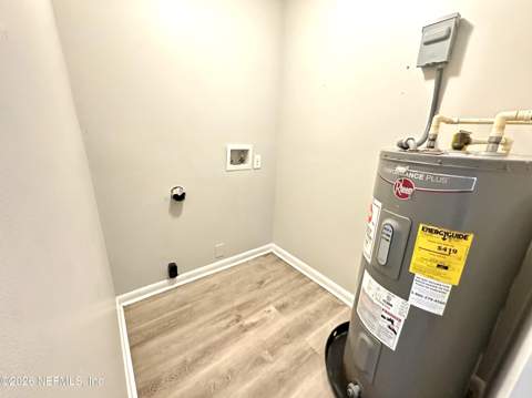 1048 Underhill Drive, Jacksonville FL - photo 21 of 44