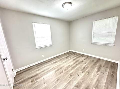 1048 Underhill Drive, Jacksonville FL - photo 24 of 44