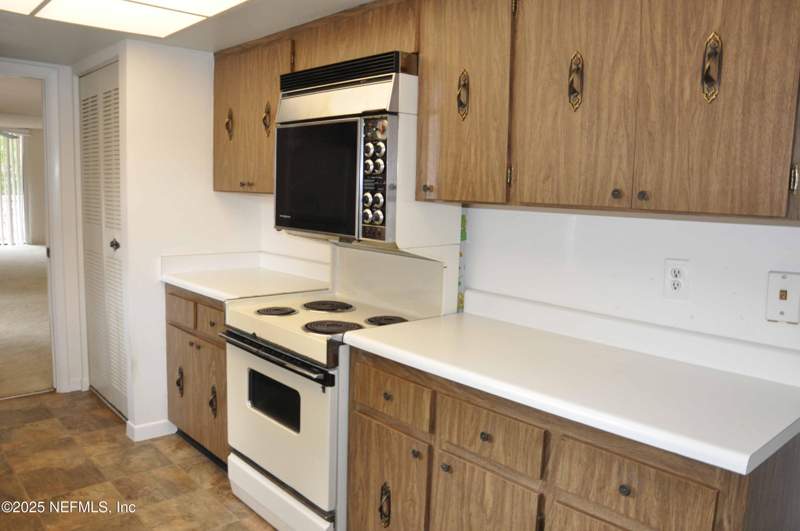2 bedroom Condominium at 1820 Sevilla Boulevard #211, Sevilla, Atlantic Beach — photo 2