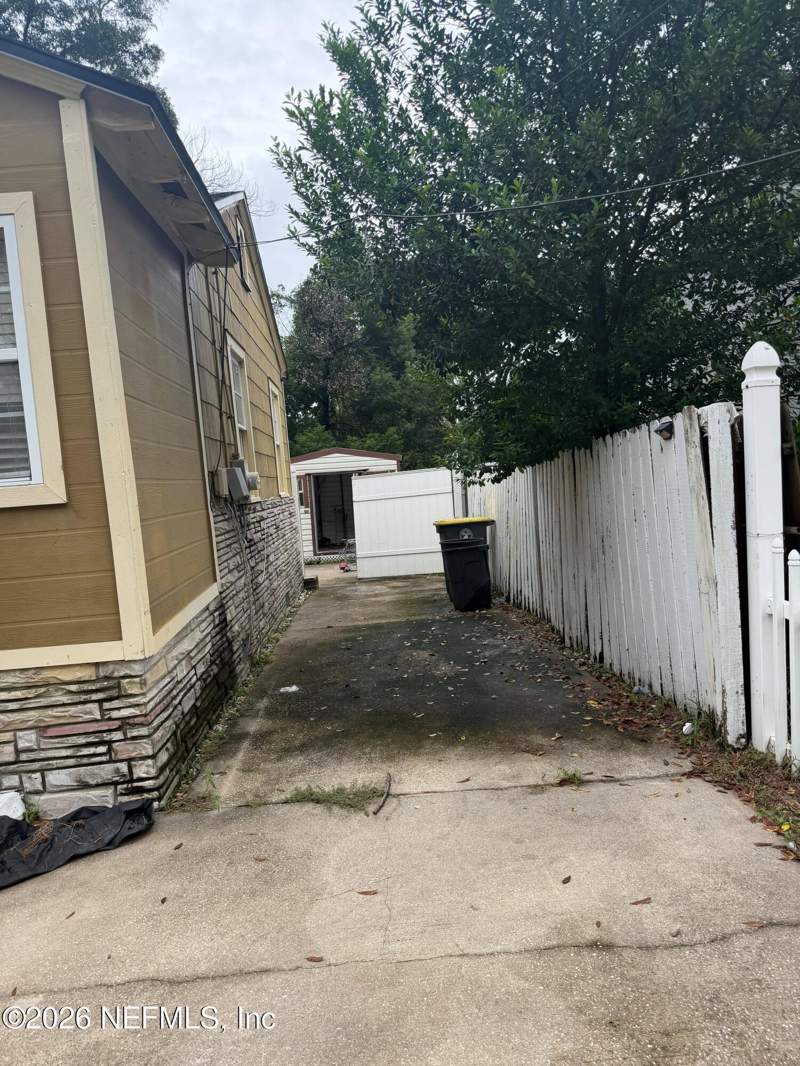 3 bedroom Single Family Residence at 277 E 46th Street, Edmondsons Main Est, Jacksonville — photo 4