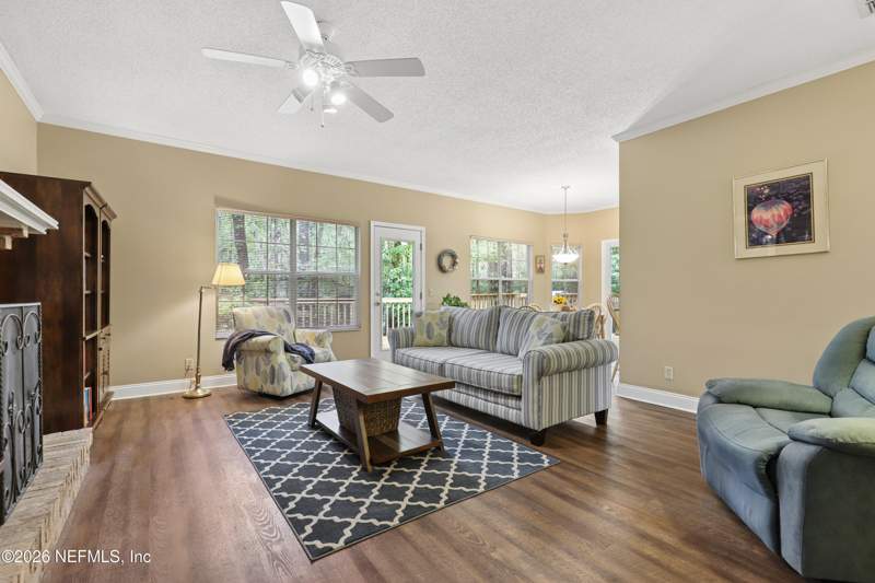 4 bedroom Single Family Residence at 9120 Trent Way, Barrington Oaks, Jacksonville — photo 5
