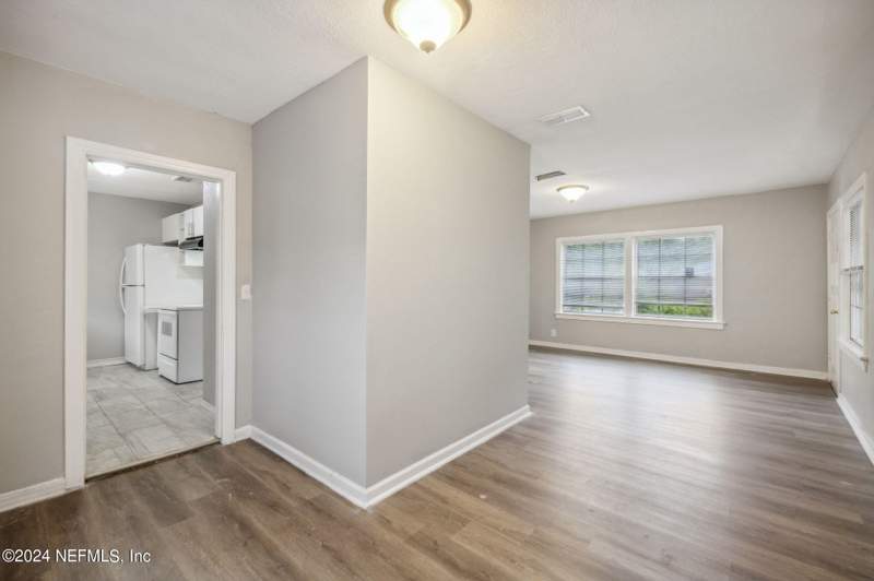 3 bedroom Single Family Residence at 1862 W 24th Street, Moncreif Park, Jacksonville — photo 3