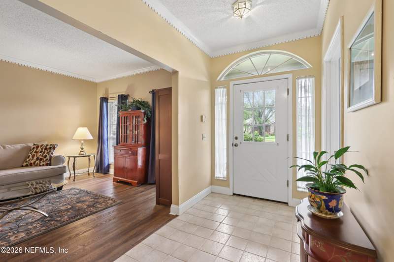 4 bedroom Single Family Residence at 9120 Trent Way, Barrington Oaks, Jacksonville — photo 2