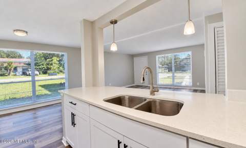 7727 Free Avenue, Jacksonville FL - photo 15 of 30