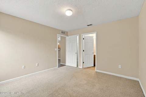 8409 Oden Avenue, Jacksonville FL - photo 10 of 16