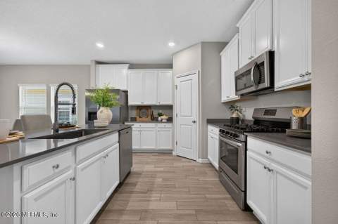 624 Weathered Edge Drive, St. Augustine FL - photo 9 of 36