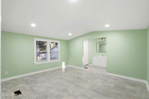 10100 Mercury Drive, Jacksonville FL - photo 13 of 28