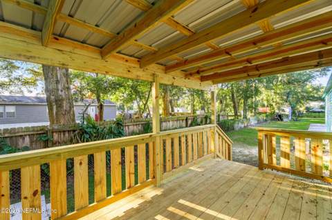 10100 Mercury Drive, Jacksonville FL - photo 24 of 28