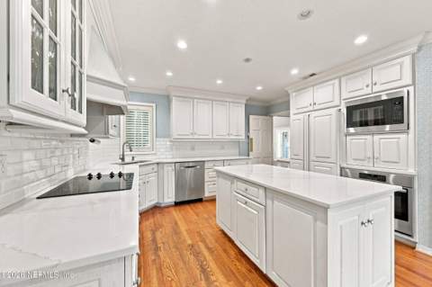 4355 Galileo Avenue, Jacksonville FL - photo 15 of 46