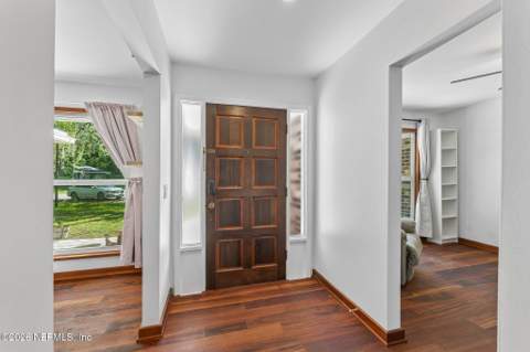 12902 Silver Oak Drive, Jacksonville FL - photo 7 of 60
