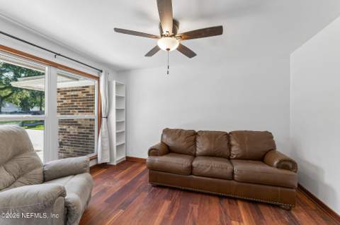 12902 Silver Oak Drive, Jacksonville FL - photo 9 of 60