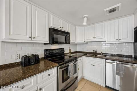 1190 Beach Walker Road, Fernandina Beach FL - photo 16 of 64