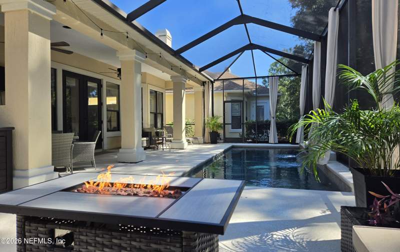 4 bedroom Single Family Residence at 13036 Sir Rogers Court, Highlands Lake, Jacksonville — photo 3