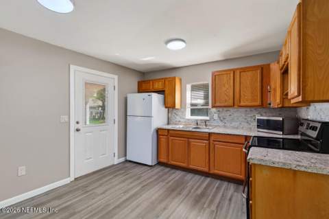 3049 Starratt Road, Jacksonville FL - photo 18 of 45