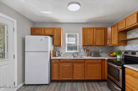 3049 Starratt Road, Jacksonville FL - photo 19 of 45