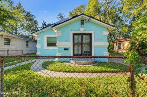 1842 W 27Th Street, home for sale on W 27Th Street
