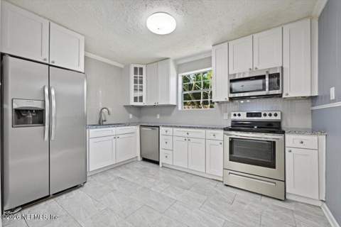 2818 Ernest Street, Jacksonville FL - photo 13 of 26