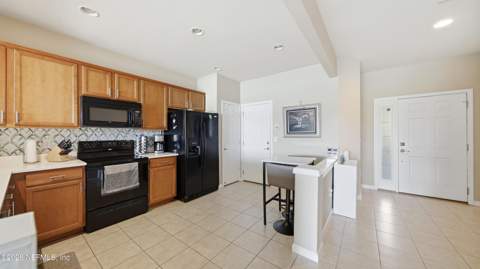 6910 Roundleaf Drive, Jacksonville FL - photo 6 of 67