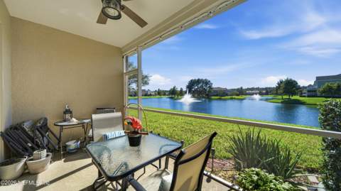 6910 Roundleaf Drive, Jacksonville FL - photo 17 of 67