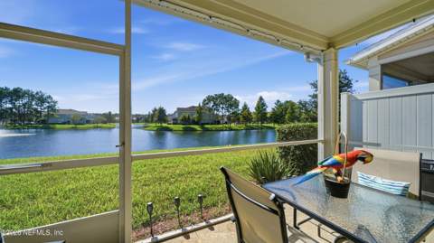 6910 Roundleaf Drive, Jacksonville FL - photo 18 of 67