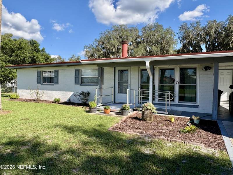4 bedroom Single Family Residence at 166 River Drive, River Groves, East Palatka — photo 2