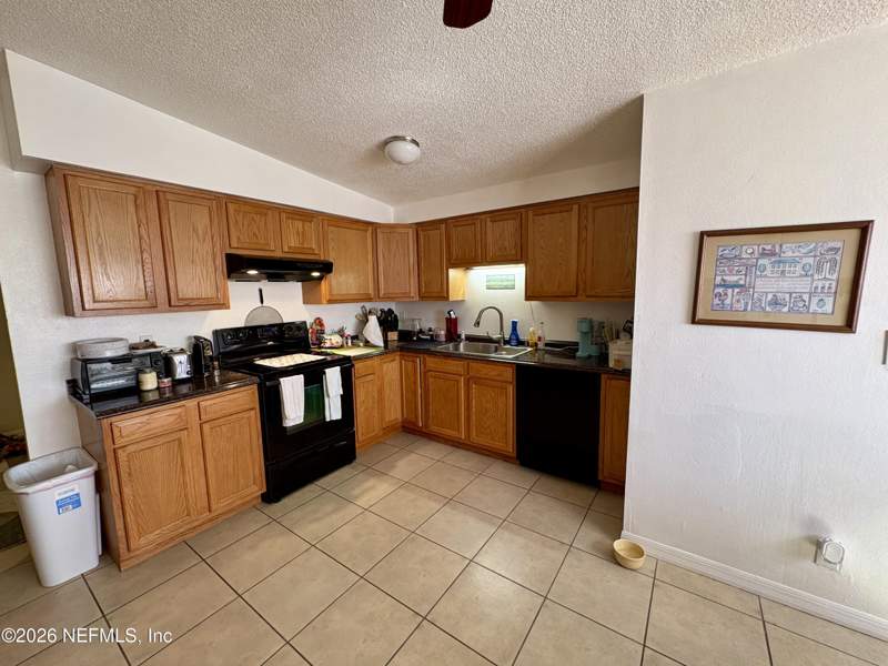 4 bedroom Single Family Residence at 166 River Drive, River Groves, East Palatka — photo 4
