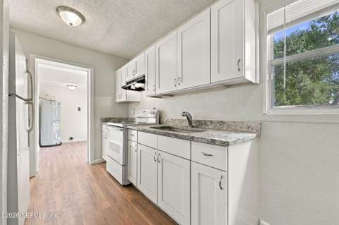 1627 Friar Road, Jacksonville FL - photo 10 of 35