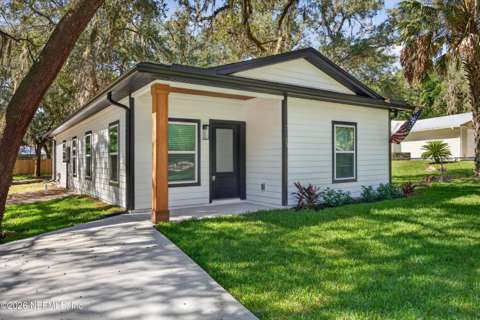 13 Nelsons Point Road, home for sale in Keystone Heights 32656