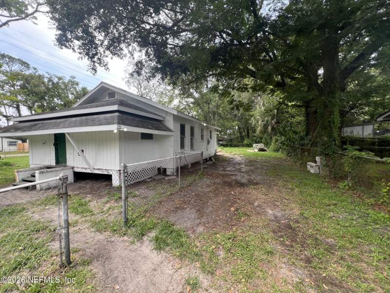 2 bedroom Single Family Residence at 412 Thompson Street, Thompsons, Jacksonville — photo 5