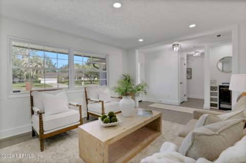 1114 Grove Park Drive, Orange Park FL - photo 16 of 54