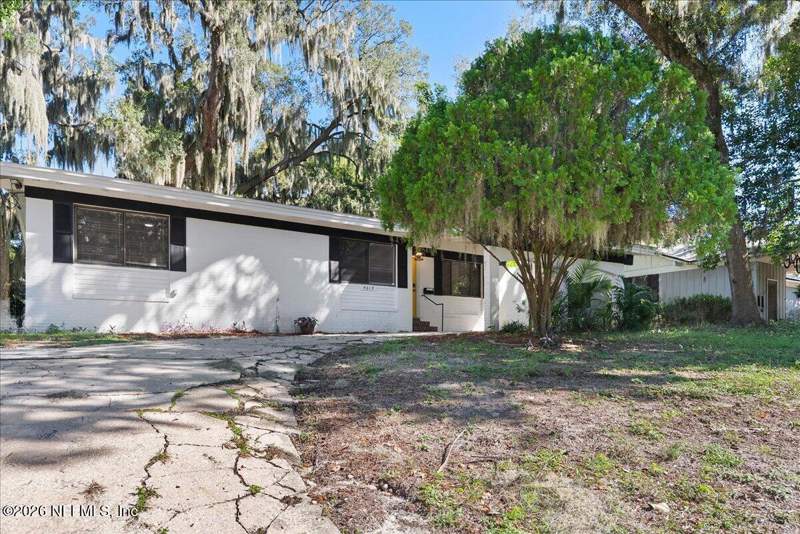3 bedroom Single Family Residence at 4619 Morris Road, Beacon Hills Harbor, Jacksonville — photo 2