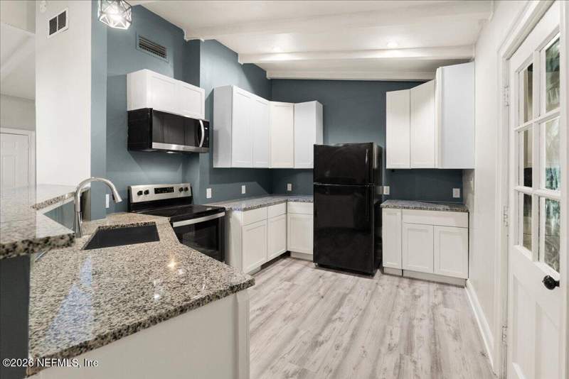3 bedroom Single Family Residence at 4619 Morris Road, Beacon Hills Harbor, Jacksonville — photo 3
