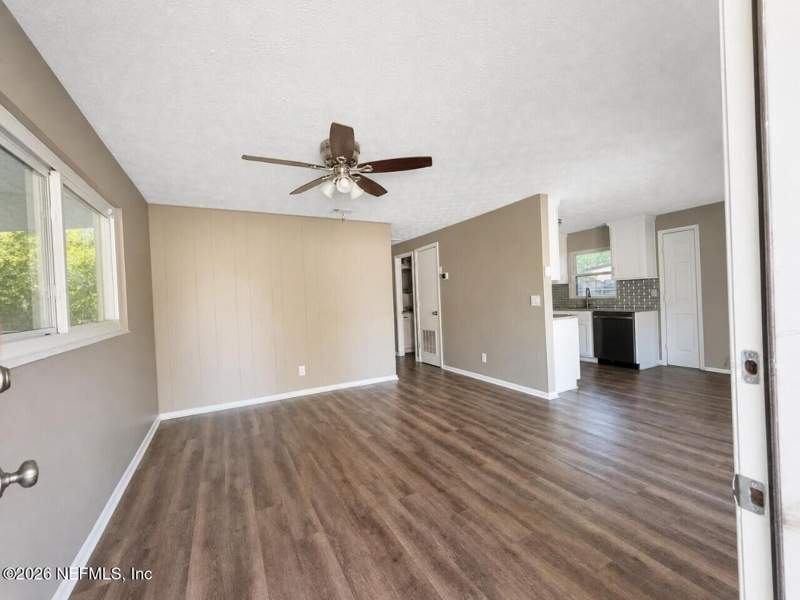 3 bedroom Single Family Residence at 514 Valderia Drive, Bellair, Orange Park — photo 3