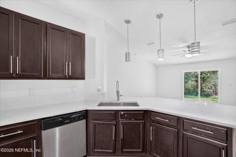 6121 Judy Drive, Jacksonville FL - photo 14 of 47